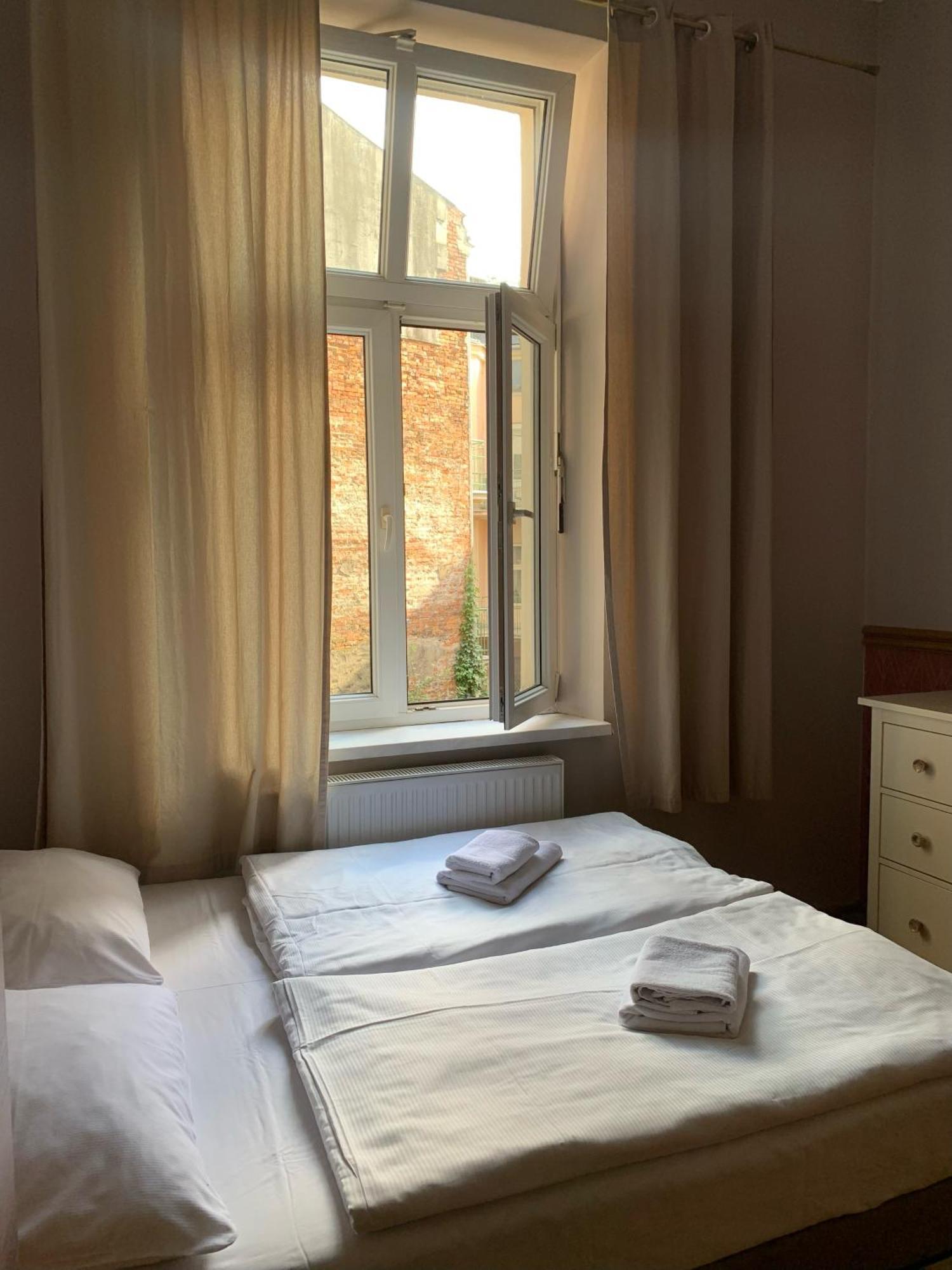 Appartement Apartament Gold Jasmine à Cracovie Extérieur photo